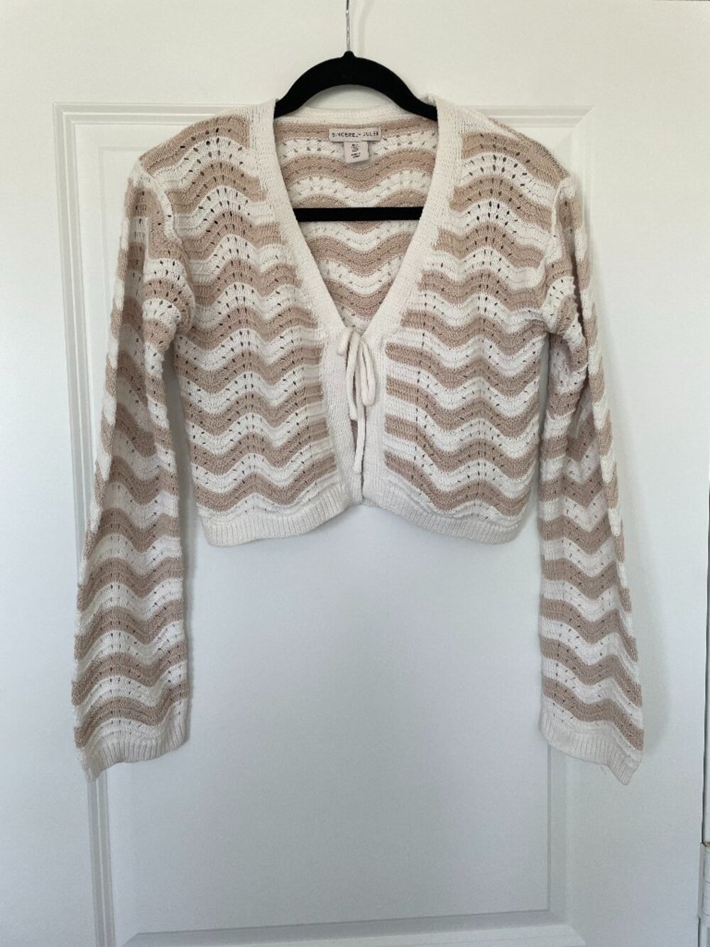 Sincerely Jules Cream Tan Chevron Knit Cropped Cardigan L Tie Front